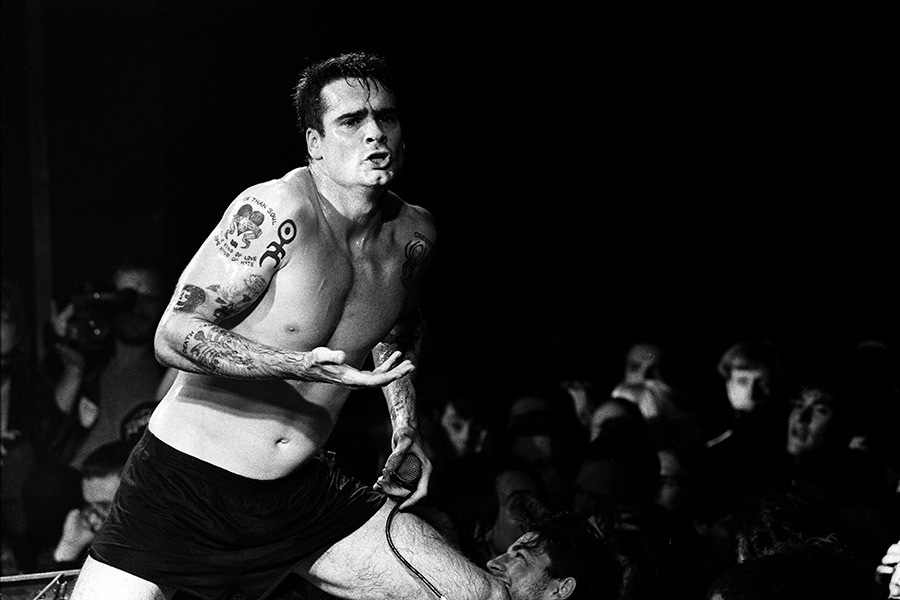 Henry Rollins the man that made that weighting quote.